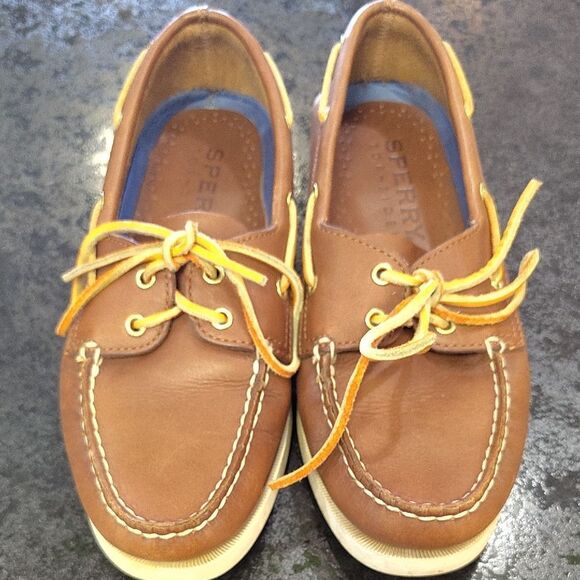 Sperry Tan Boat Shoes with Yellow Laces - Picture 1 of 6